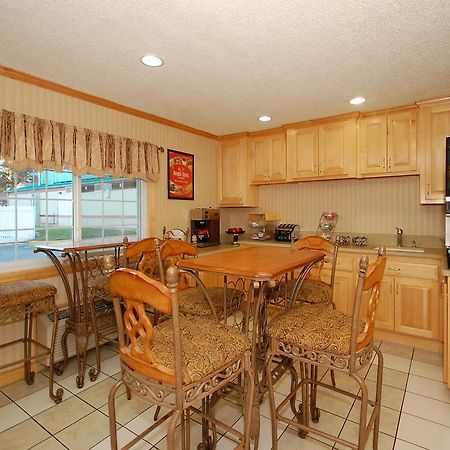 Rodeway Inn West Dodge โอมาฮา ร้านอาหาร รูปภาพ