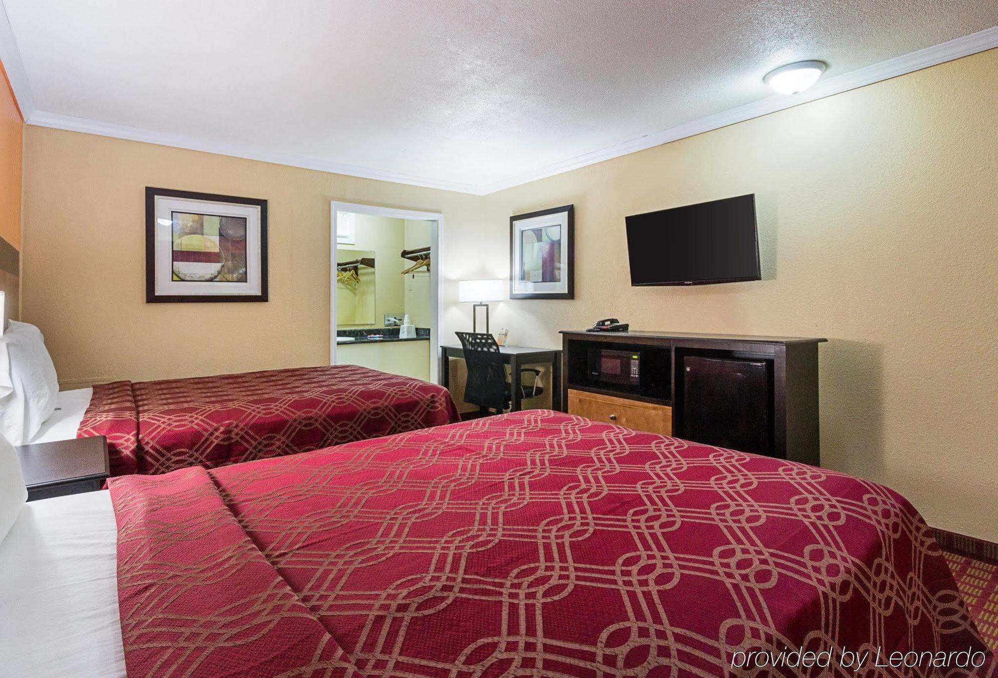 Rodeway Inn West Dodge โอมาฮา ภายนอก รูปภาพ