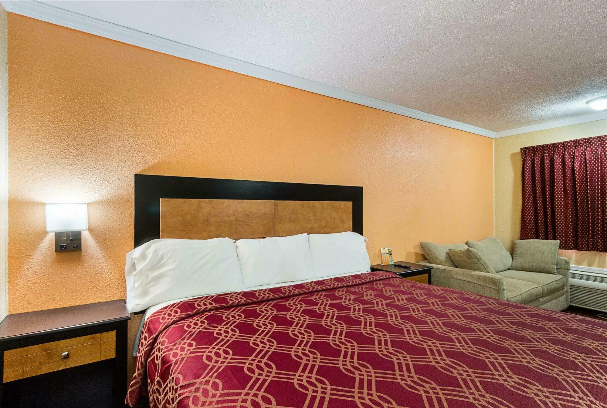 Rodeway Inn West Dodge โอมาฮา ภายนอก รูปภาพ